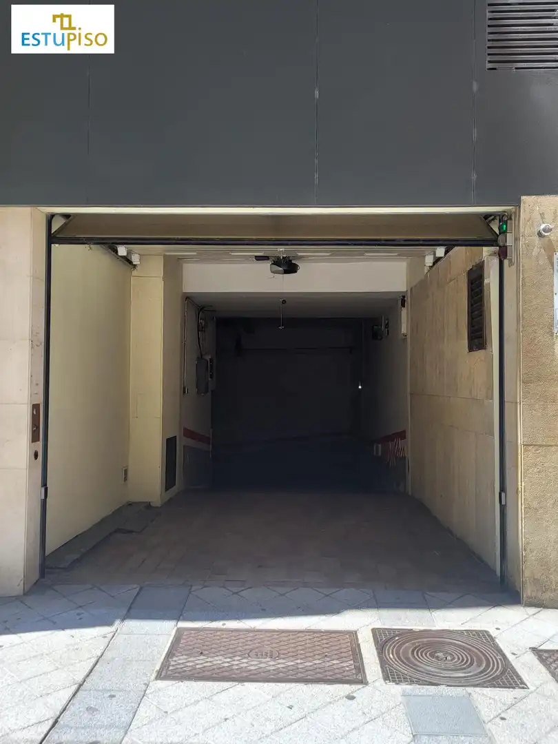 Parking de Garaje en venta en León Capital 