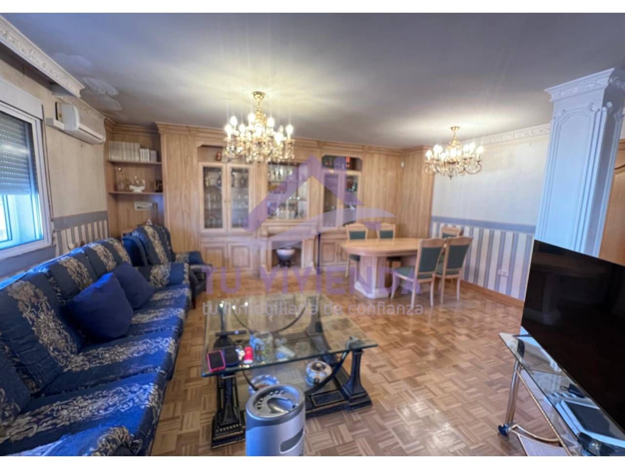 Living room of Duplex for sale in Valladolid Capital  with Air Conditioner, Heating and Parquet flooring