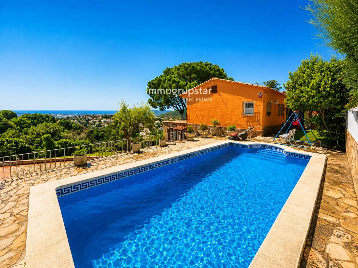 Vista exterior de Casa o xalet en venda en Calonge i Sant Antoni amb Aire condicionat, Calefacció i Traster