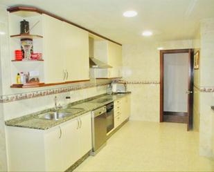 Kitchen of Flat for sale in Lugo Capital