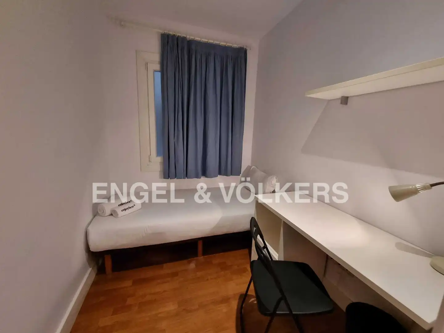 Schlafzimmer von Wohnung zur Miete in Barcelona mit Klimaanlage, Heizung und Parkett
