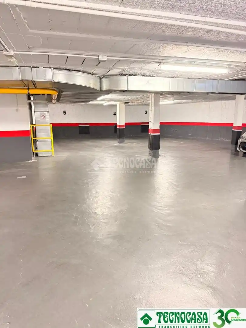Parking of Garage for rent in Madrid
