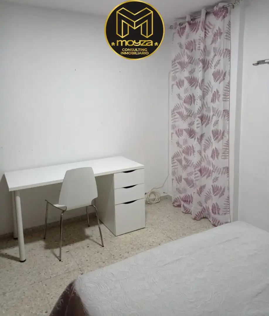 Habitación de Piso en venta en Jaén con Aire acondicionado