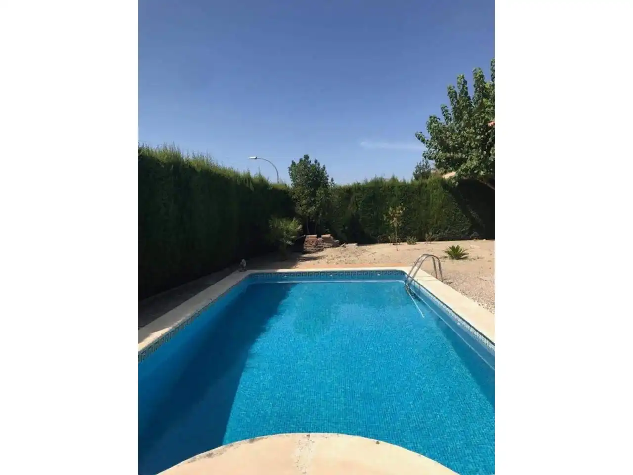 Xalet amb piscina en venda a Baeza