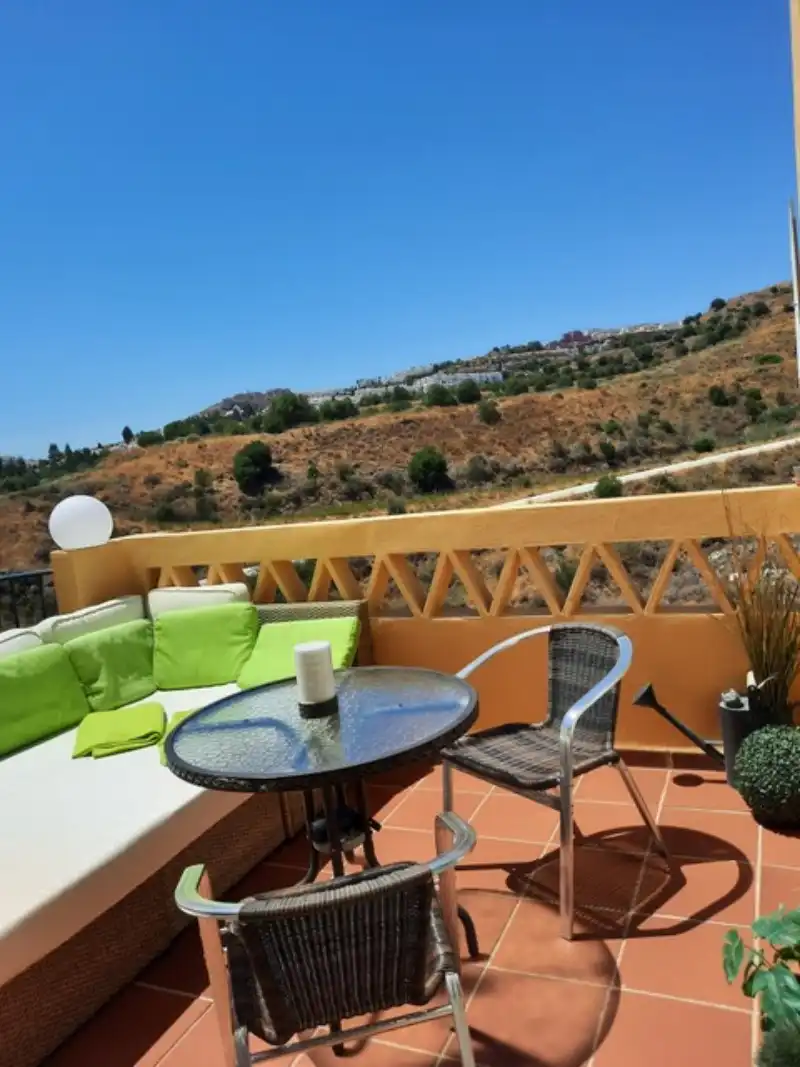 Terrassa de Apartament en venda en Mijas amb Aire condicionat, Terrassa i Piscina