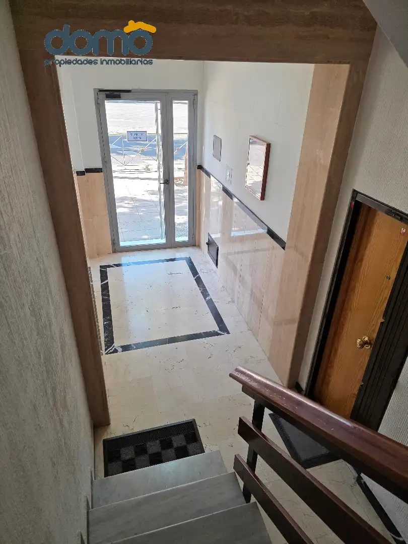 Wohnung zum Verkauf in Almería mit Terrasse, Möbliert und Waschmaschine