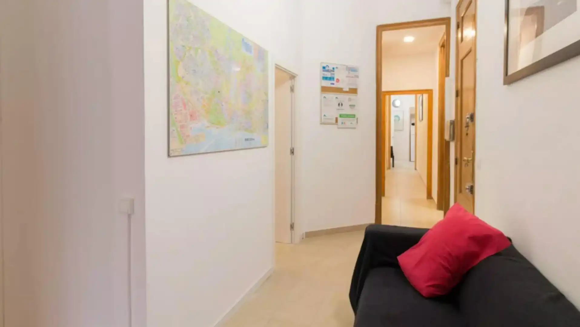 Flat for share in Barcelona  with Air Conditioner, Heating and Furnished