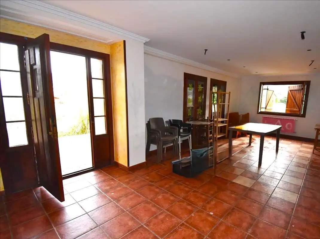 Houses for sale in 2 Parcela, Liendo