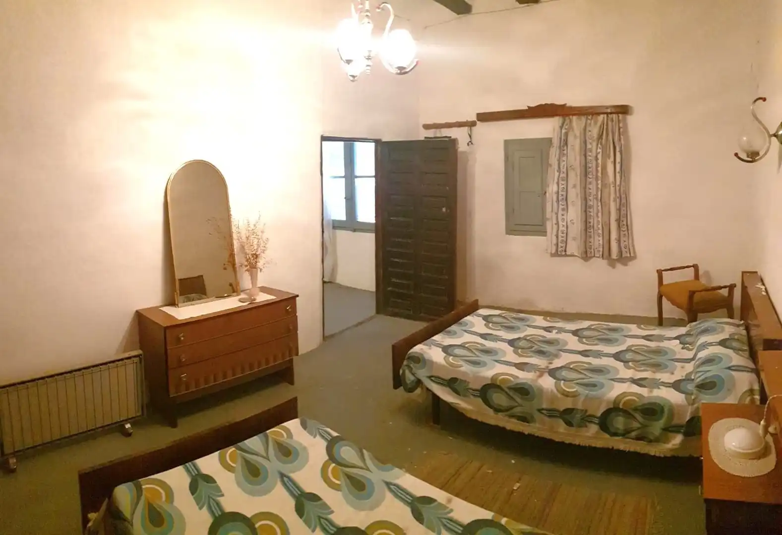 Habitación de Finca rústica en venta en Castejón de las Armas con Terraza, Trastero y Amueblado