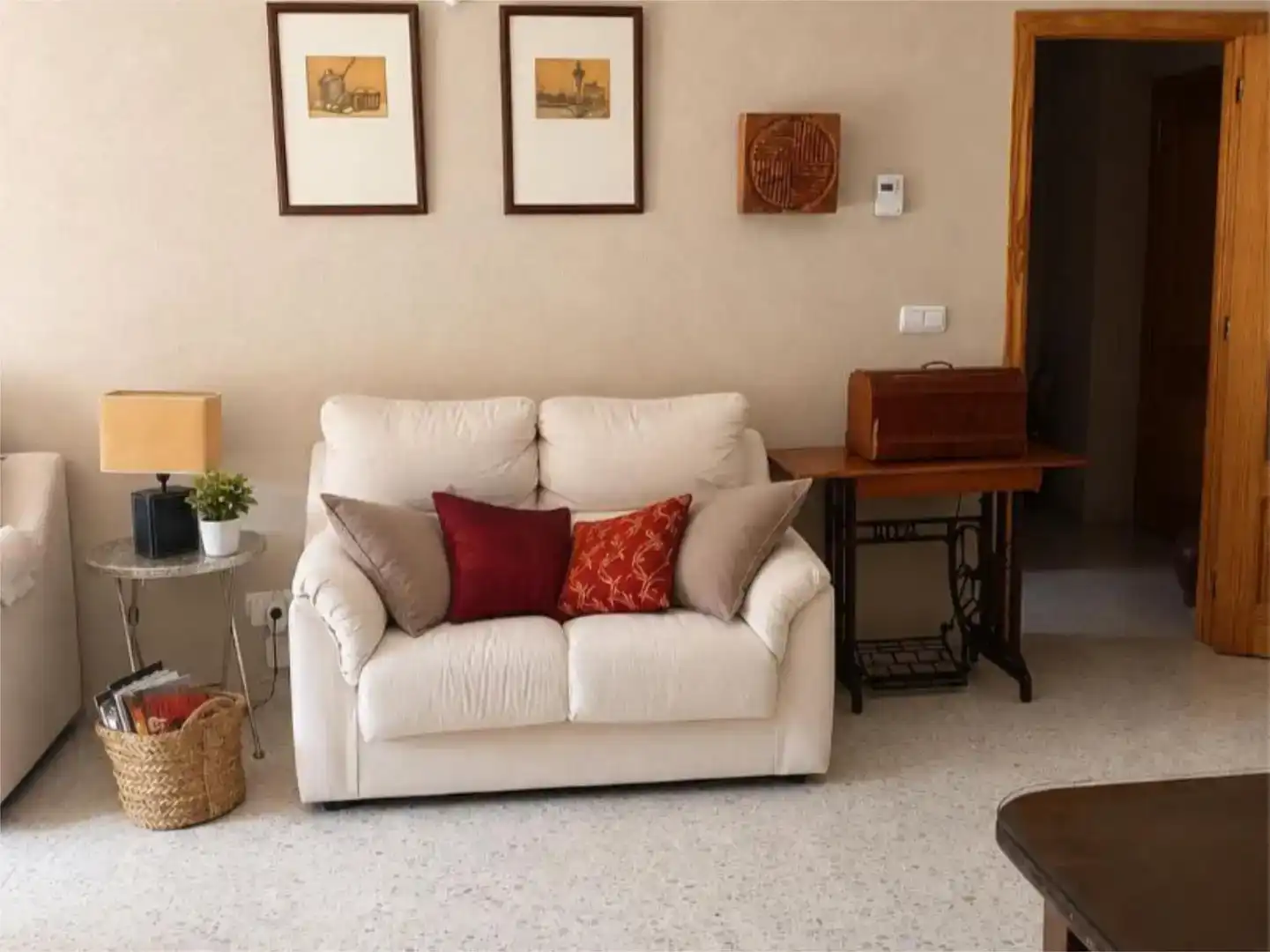 Living room of Flat for sale in  Granada Capital