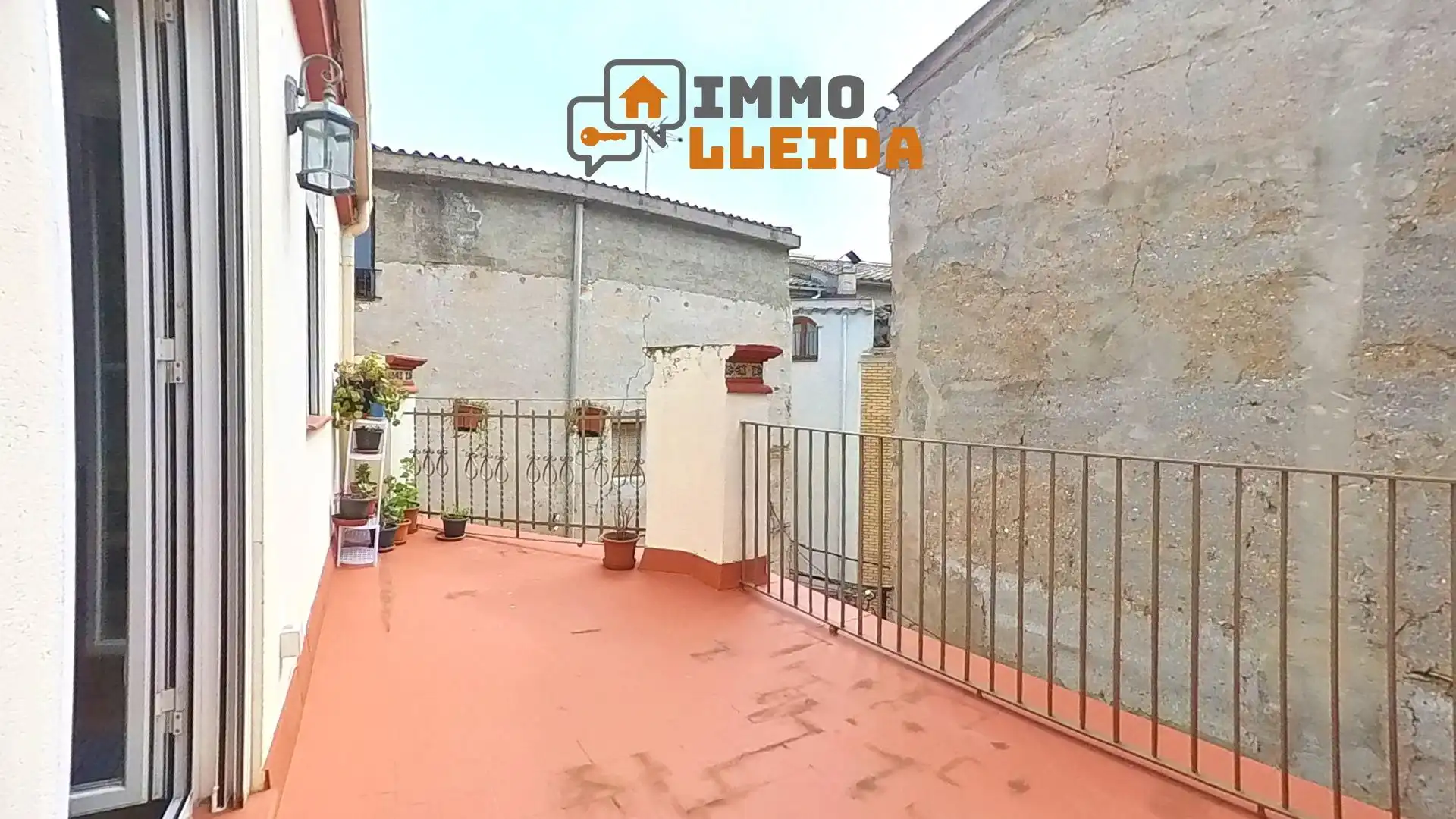 Exterior view of Detached homes for sale in Camarasa  with Terrace, Storage room and Furnished