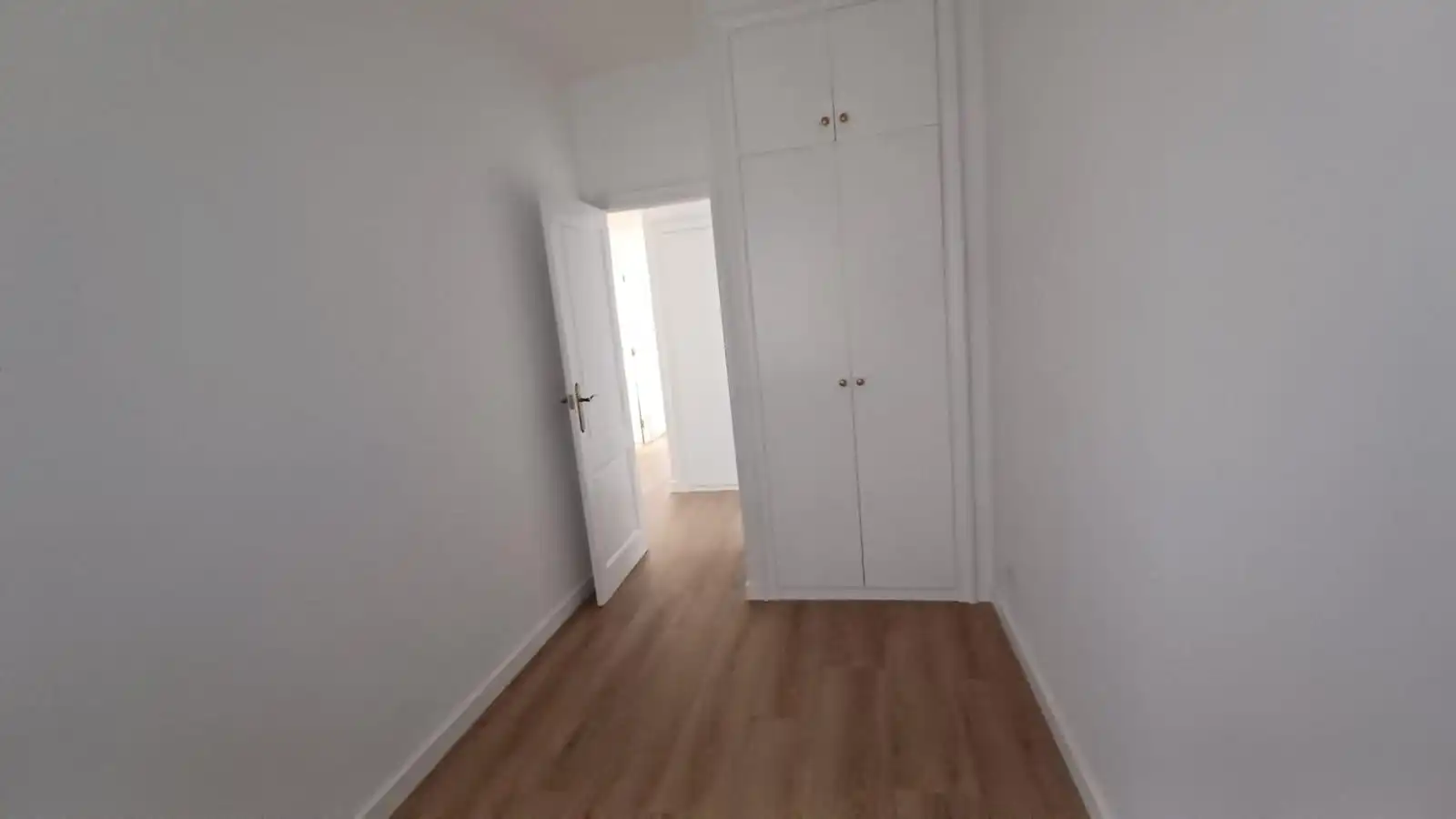 Bedroom of Flat for rent in Barcelona  with Heating, Parquet flooring and Terrace