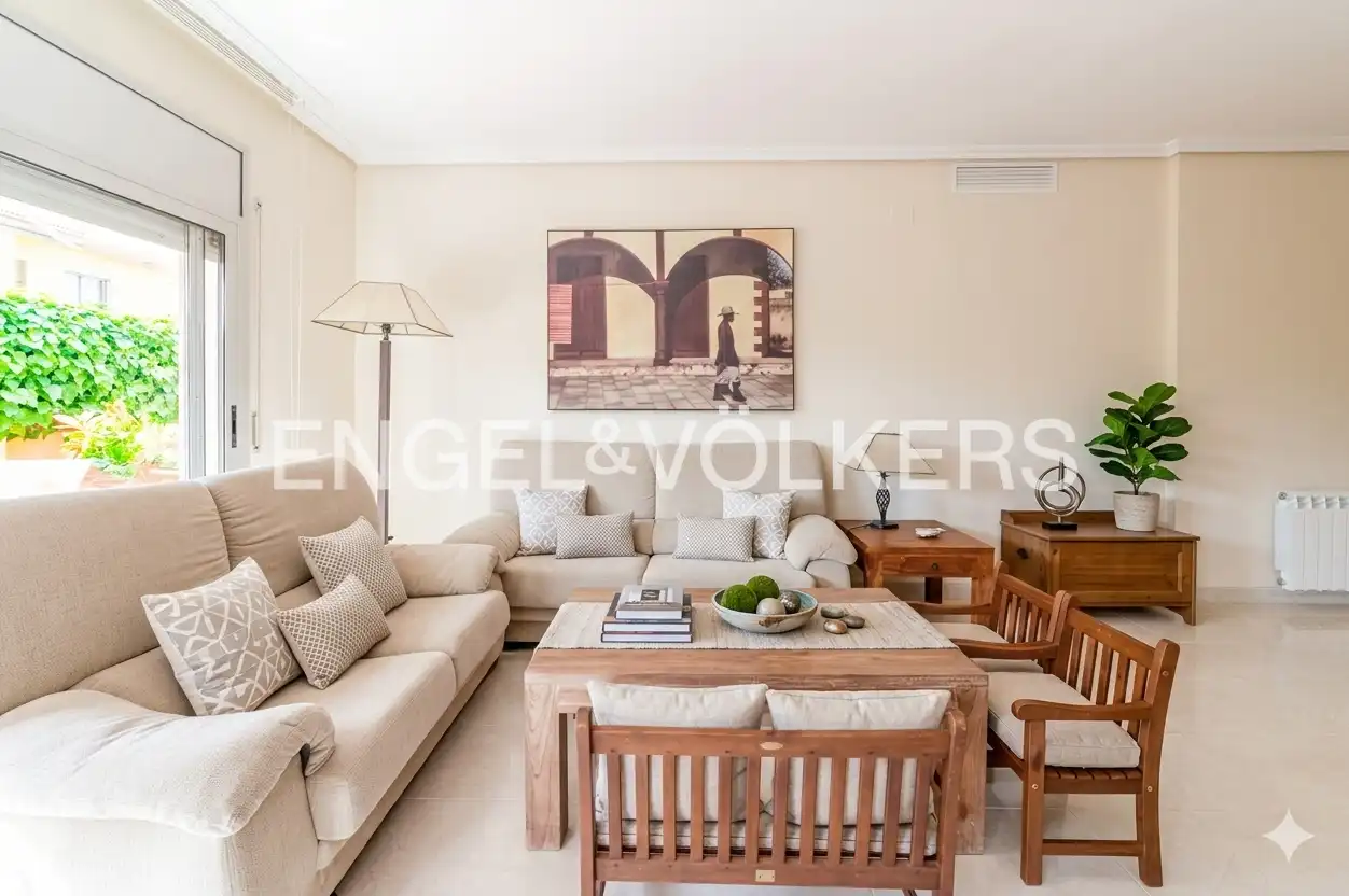 Sala de estar de Piso en venta en Cubelles con Aire acondicionado, Calefacción y Jardín privado