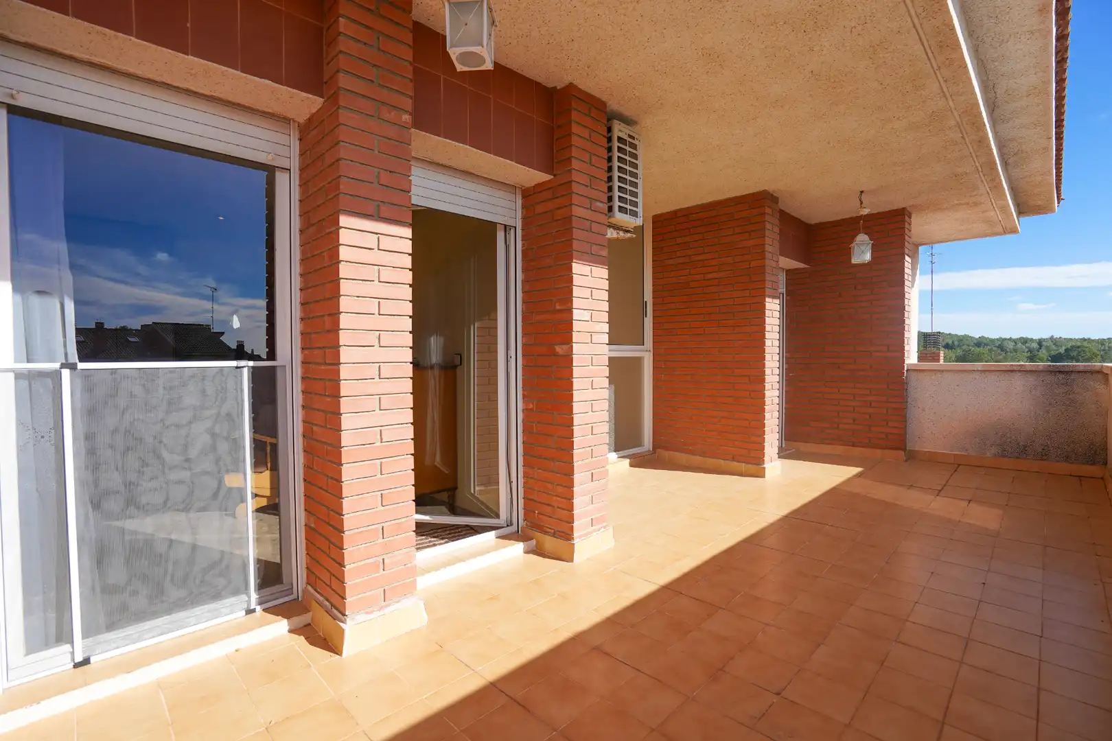 Terrassa de Casa o xalet en venda en Tarragona amb Aire condicionat, Calefacció i Jardí privat