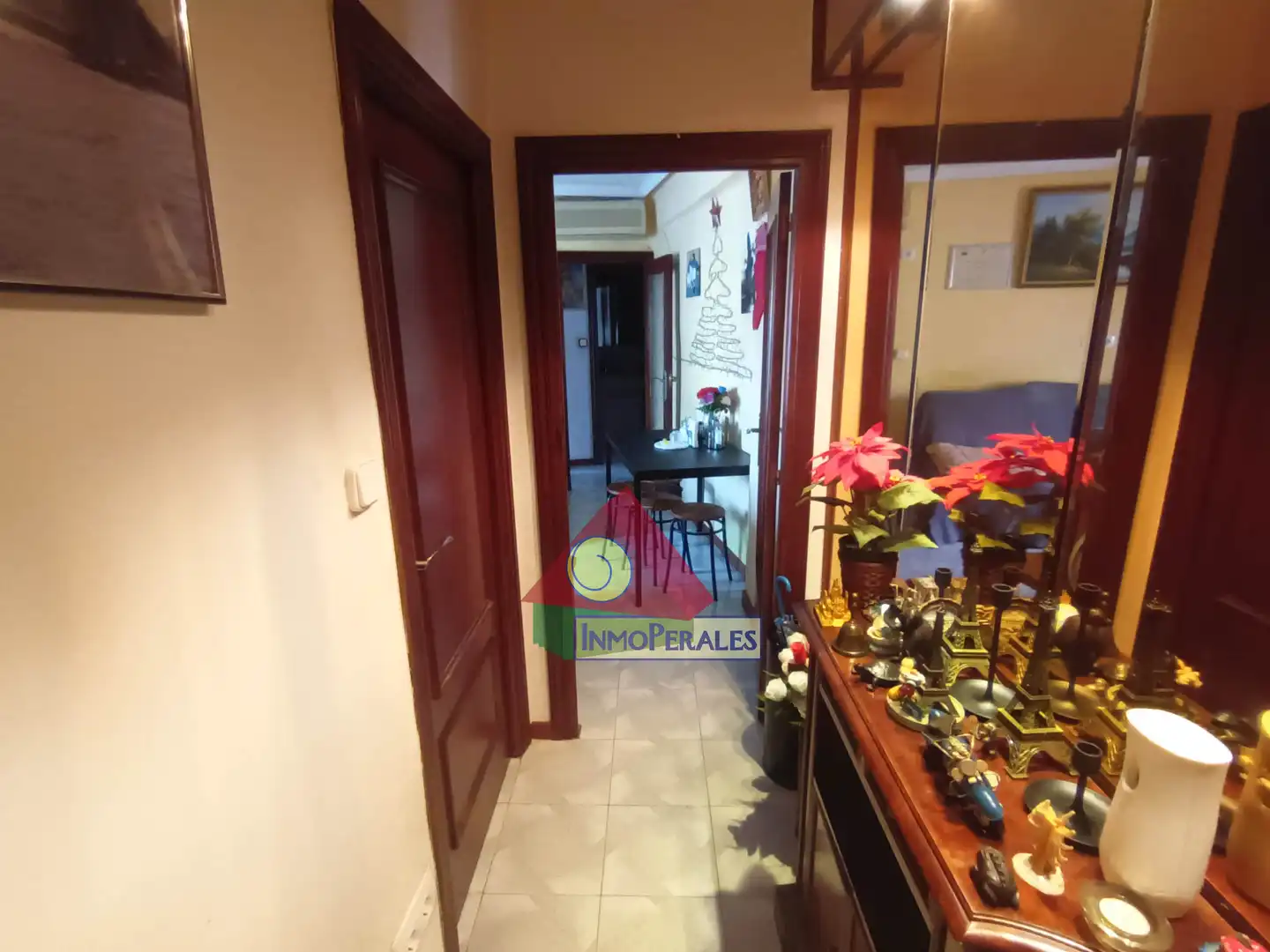 Wohnung zum Verkauf in Madrid mit Klimaanlage und Balkon