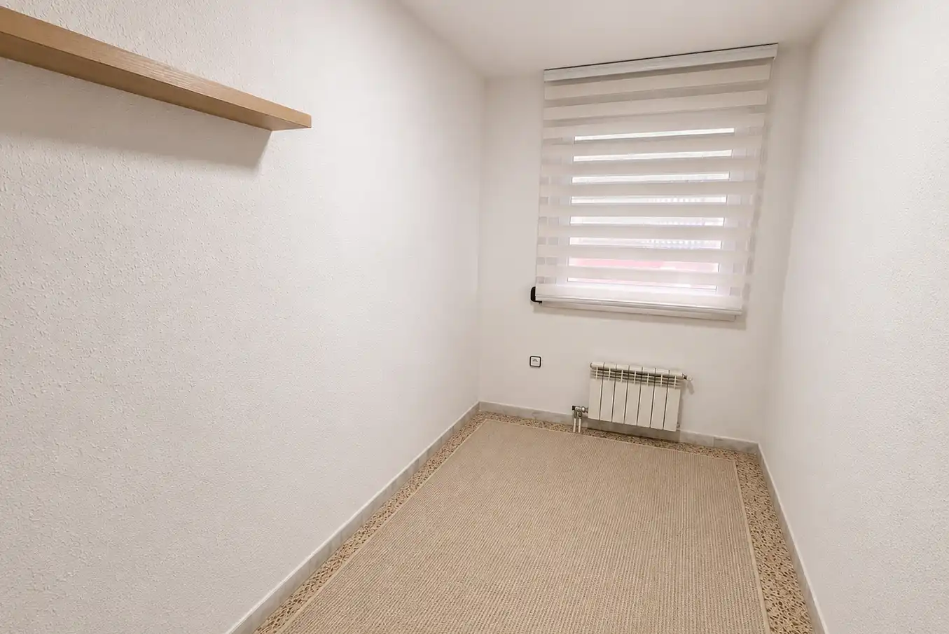 Flat for sale in Lleida  with Air Conditioner, Heating and Furnished