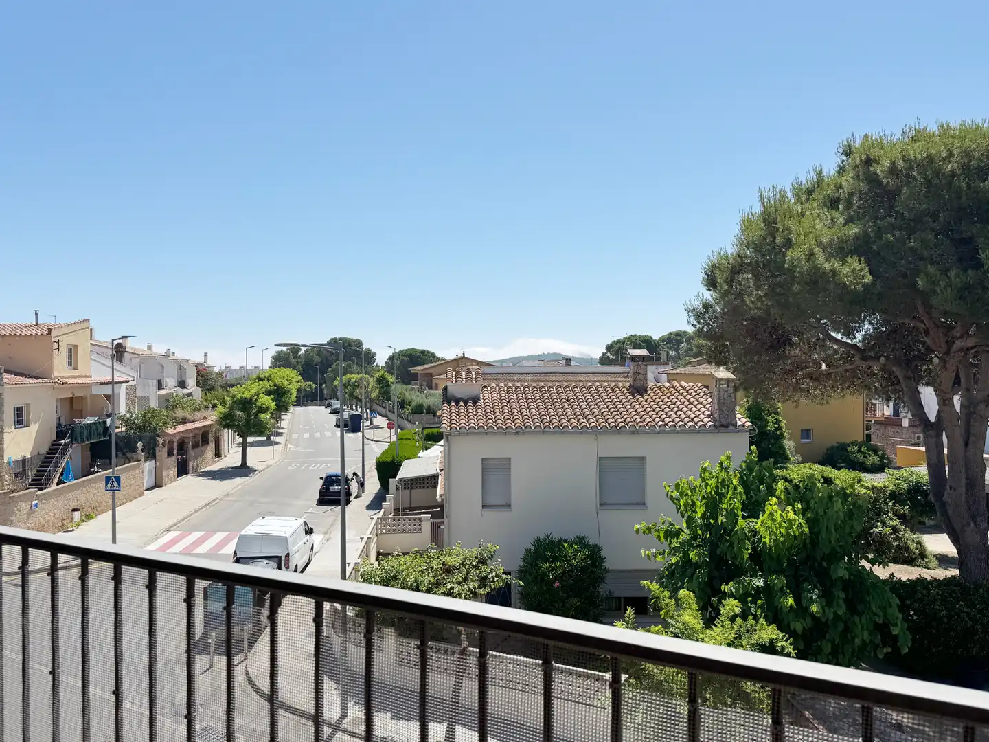 Vista exterior de Apartament en venda en L'Escala amb Aire condicionat, Terrassa i Moblat