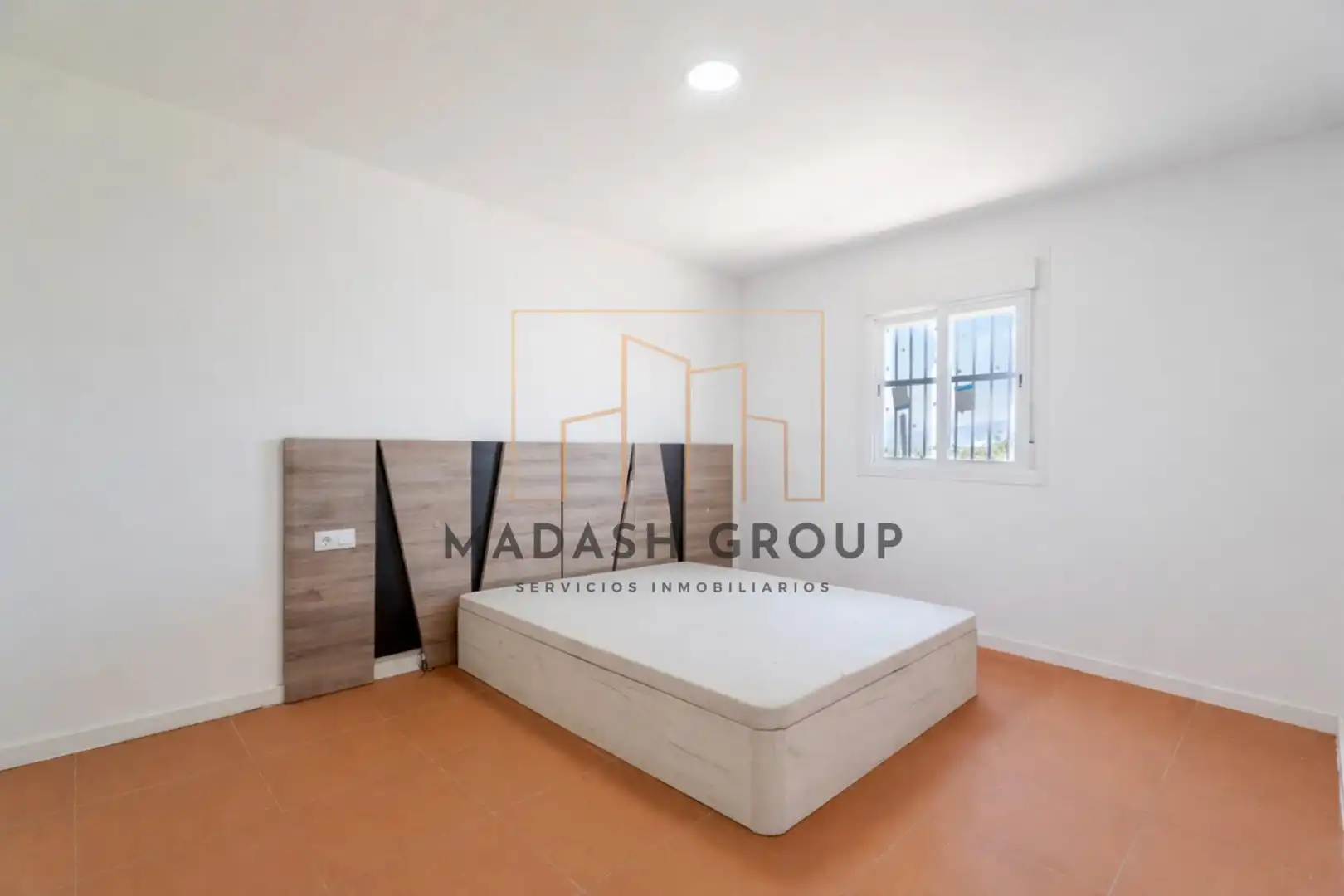 Habitación de Finca rústica en venta en Reus con Aire acondicionado, Jardín privado y Trastero