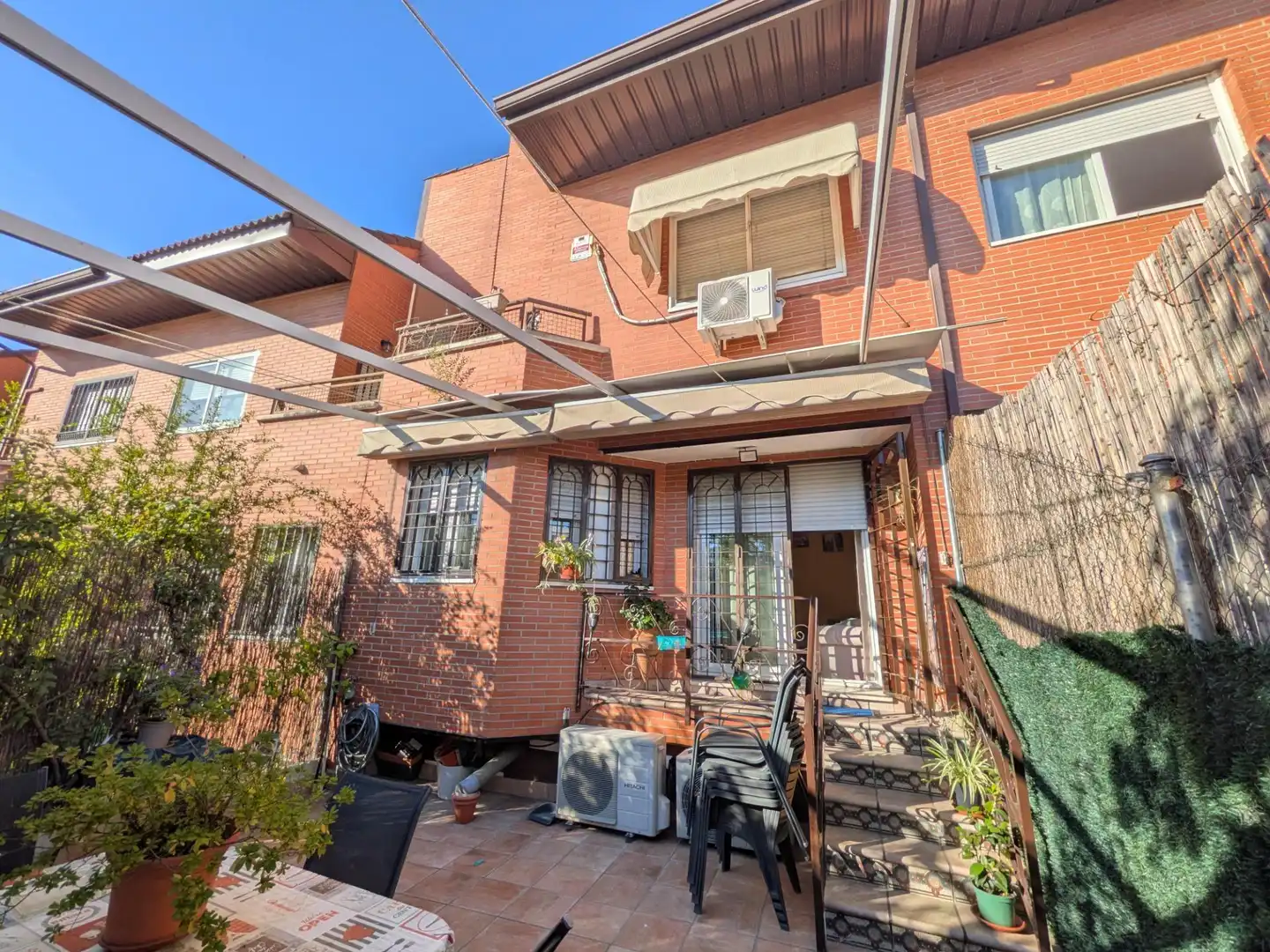 Vista exterior de Casa o chalet en venta en Ensanche