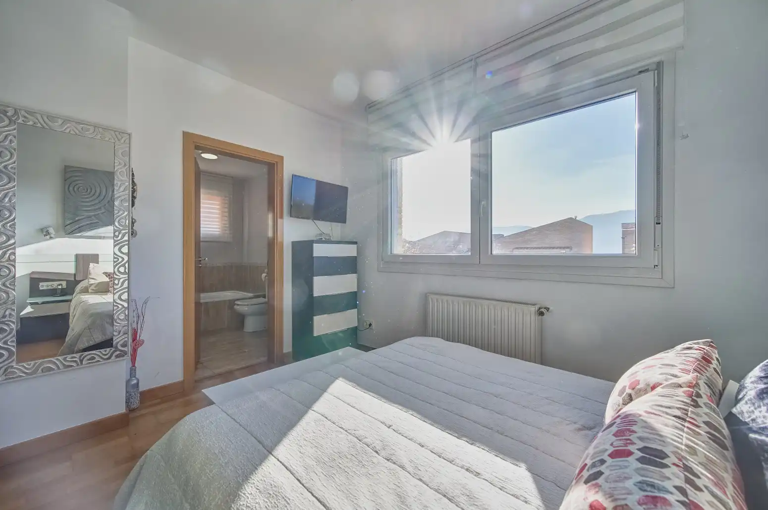 Bedroom of Detached homes for sale in Beriáin, Navarra