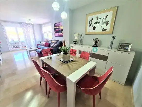 Apartment with pool for sale in La Duquesa, imagen 4