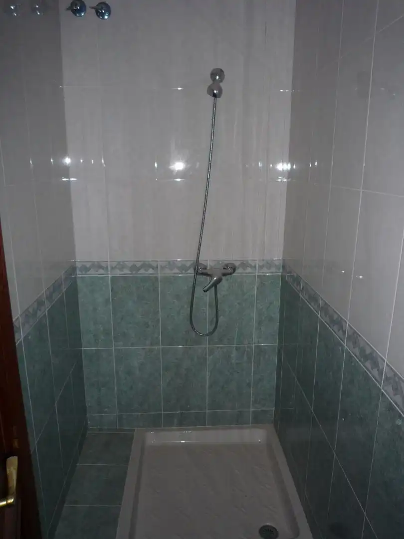 Baño de Ático en venta en Nueva Carteya con Aire acondicionado, Terraza y Trastero