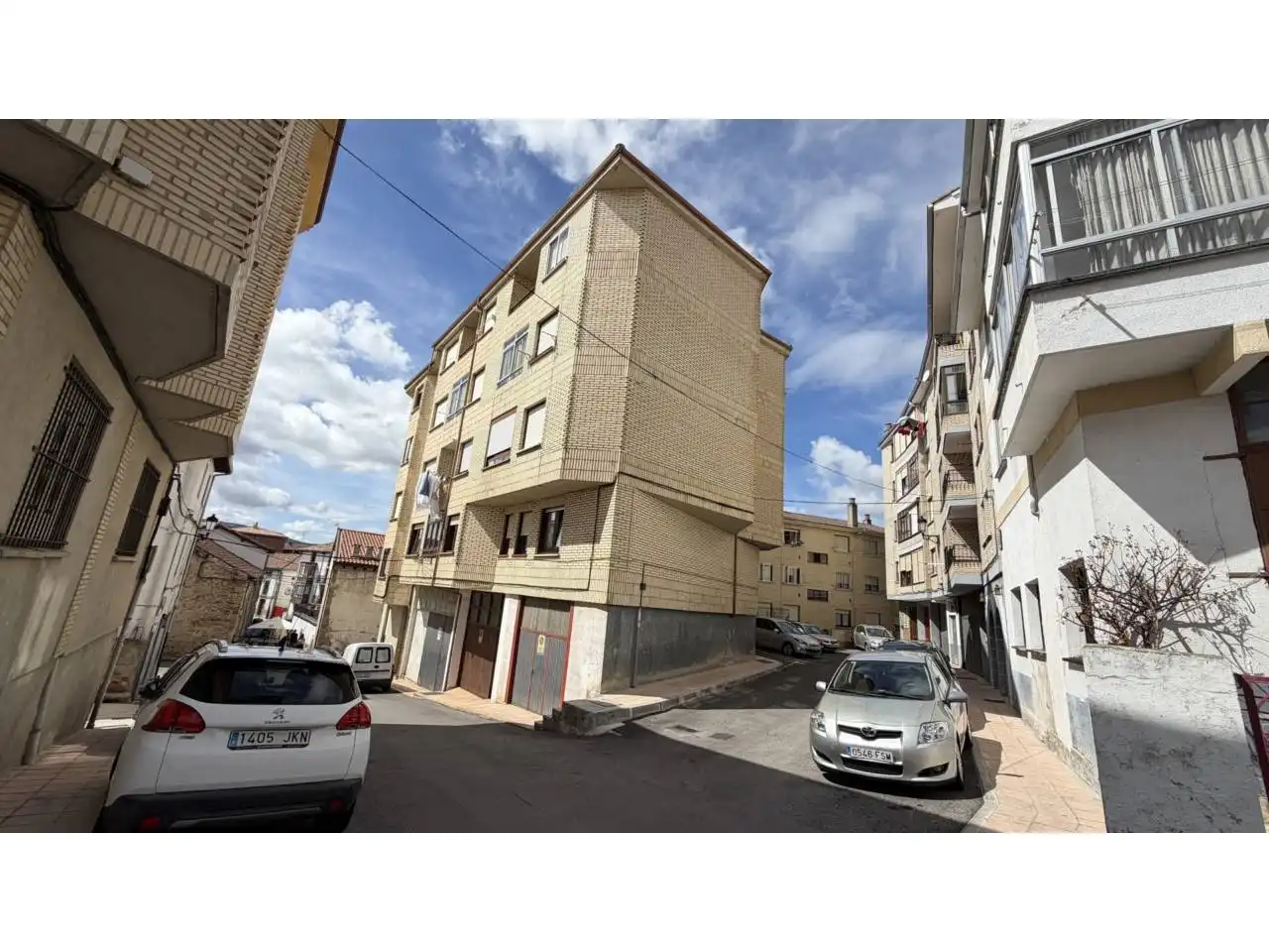 Vista exterior de Piso en venta en Espinosa de los Monteros con Calefacción y Amueblado