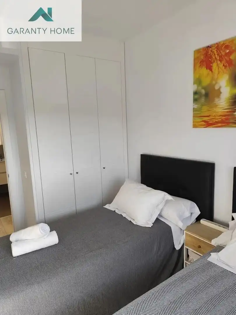 Habitación de Piso de alquiler en Vélez-Málaga con Aire acondicionado, Jardín privado y Terraza