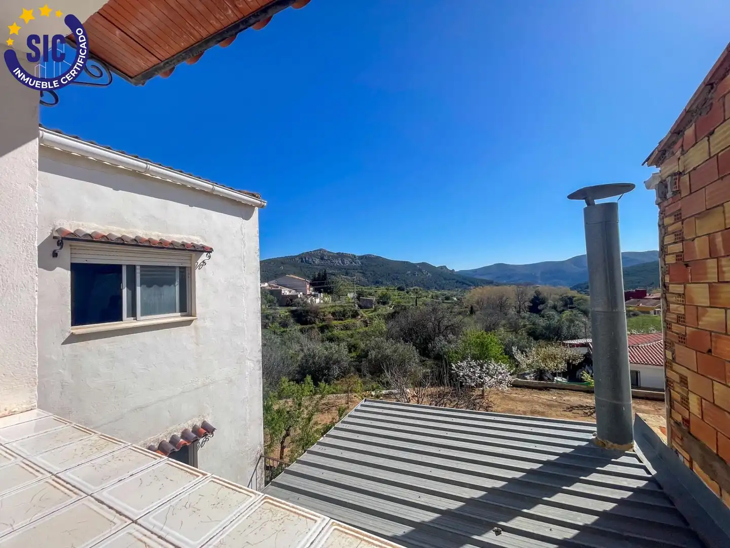 Außenansicht von Maisonette zum Verkauf in Chera mit Heizung, Privatgarten und Balkon