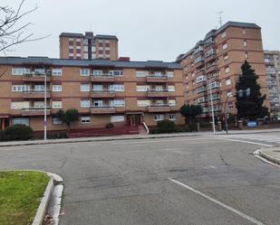 Exterior view of Flat for sale in Valladolid Capital  with Heating, Private garden and Terrace