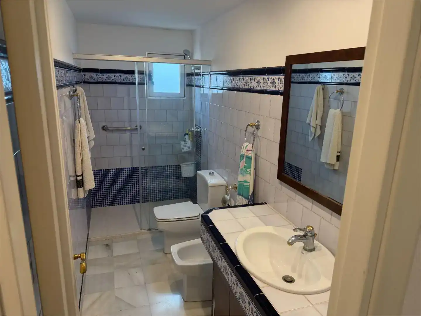 Bany de Apartament en venda en El Puig de Santa Maria amb Aire condicionat, Piscina i Balcó