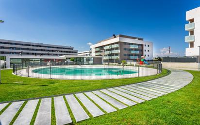 Piscina de Pis en venda en Mairena del Aljarafe amb Aire condicionat i Terrassa