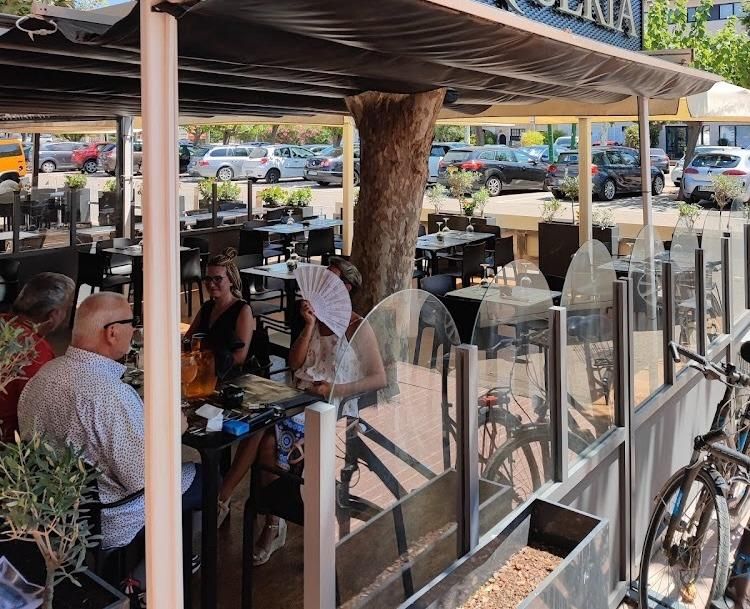 Premises for sale in Empuriabrava  with Terrace