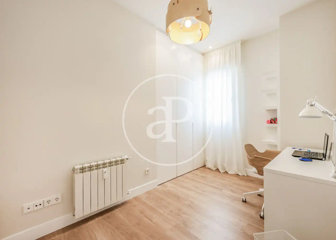 Flat for rent in C/ de Fernán González, Ibiza de Madrid