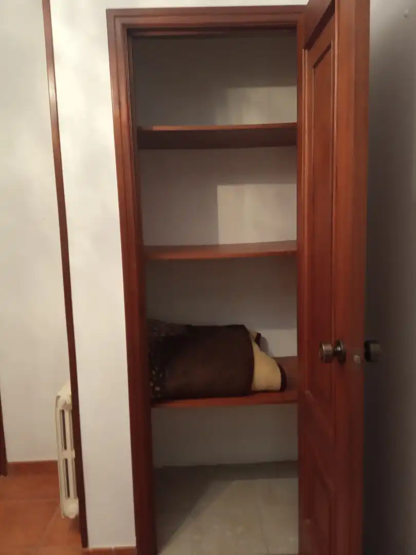 Habitación de Piso en venta en Ribadavia con Calefacción, Amueblado y Balcón