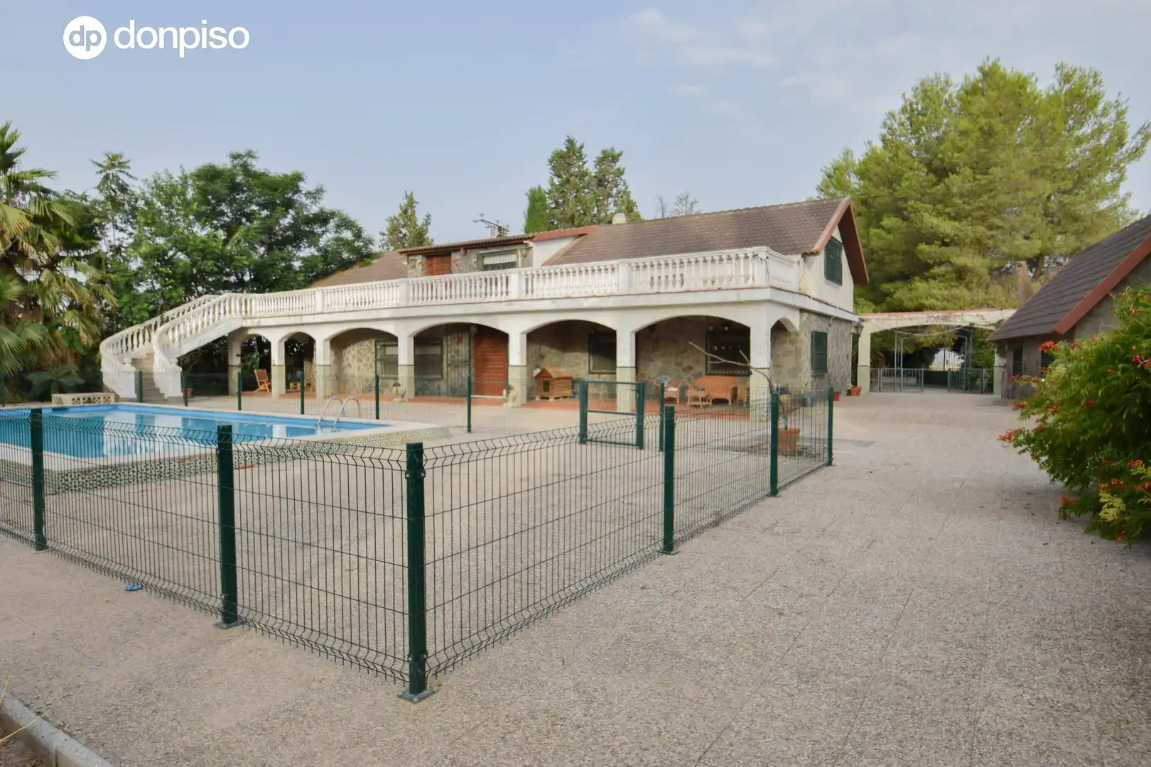 Vista exterior de Casa o xalet en venda en Chauchina amb Jardí privat, Parquet i Terrassa