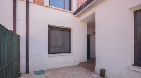 Foto 3 de Casa adosada en venta en Calle Arribes del Duero, 8, Aldeamayor de San Martín, Valladolid