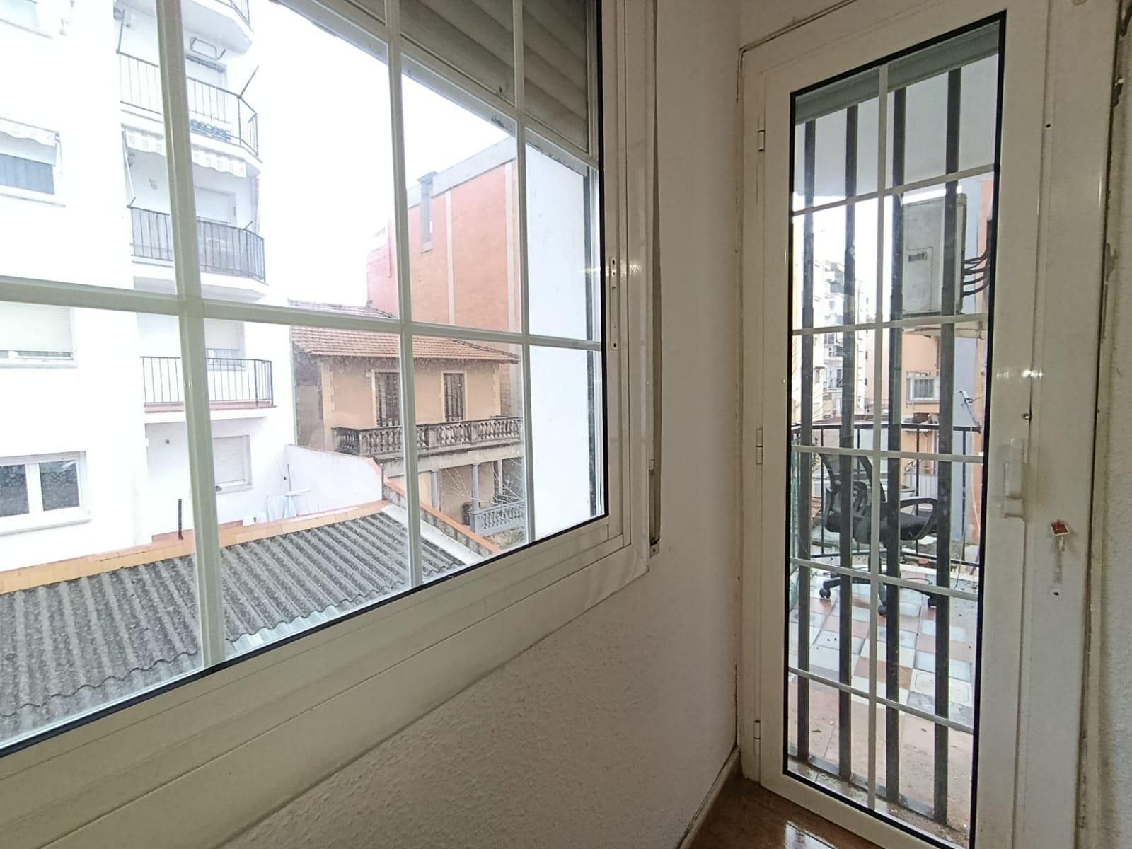 Dormitori de Pis en venda en Cerdanyola del Vallès amb Balcó