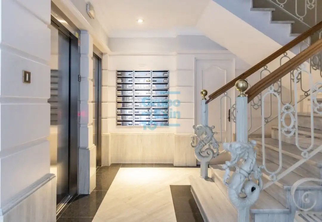 Piso de alquiler en Donostia - San Sebastián  con Balcón