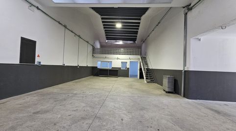 Foto 2 von Fabrikhallen zur Miete in Montserrat - Vilardell, Terrassa