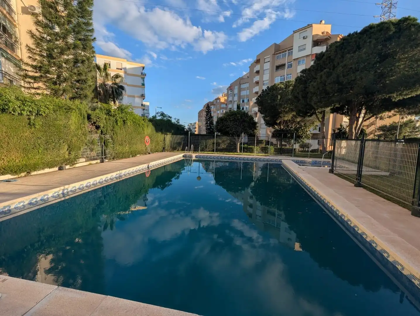 Piscina de Piso en venta en Rincón de la Victoria con Aire acondicionado, Terraza y Piscina comunitaria