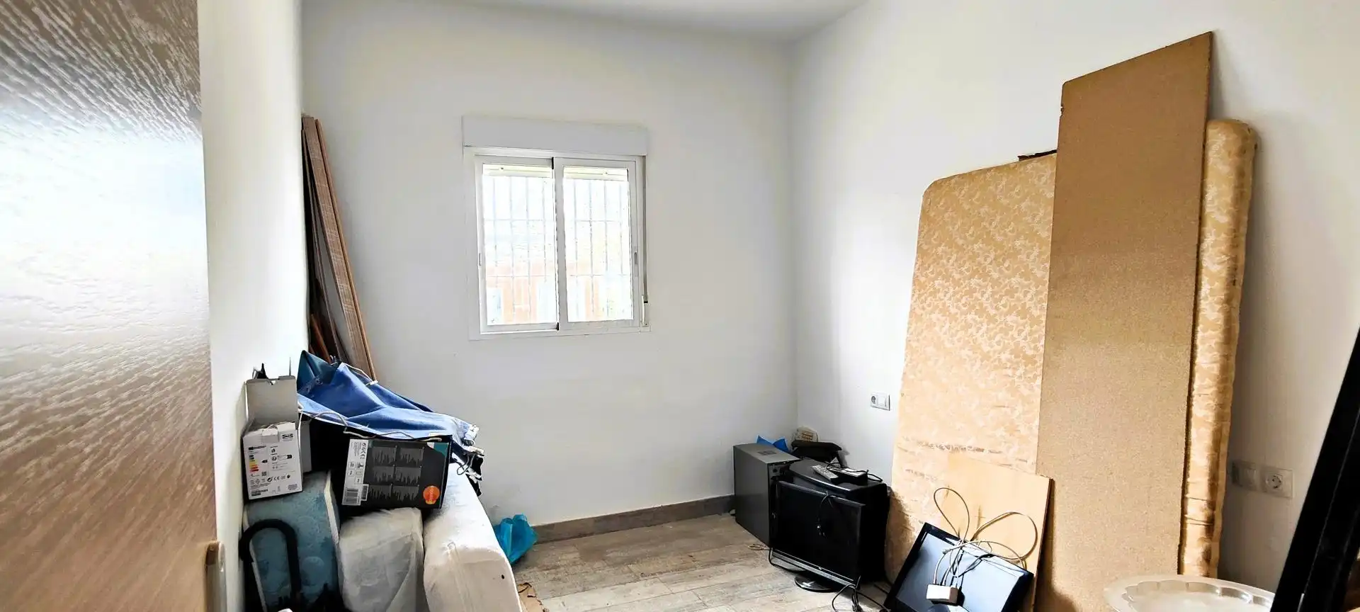 Dormitori de Finca rústica en venda en Gibraleón amb Calefacció, Jardí privat i Terrassa