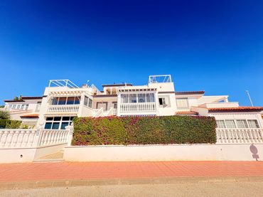 Apartment mit Pool zum Verkauf in Orihuela Costa