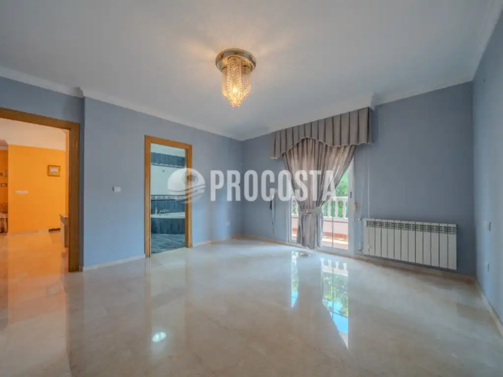 Dormitori de Casa o xalet en venda en Fuente Vaqueros amb Aire condicionat, Jardí privat i Terrassa