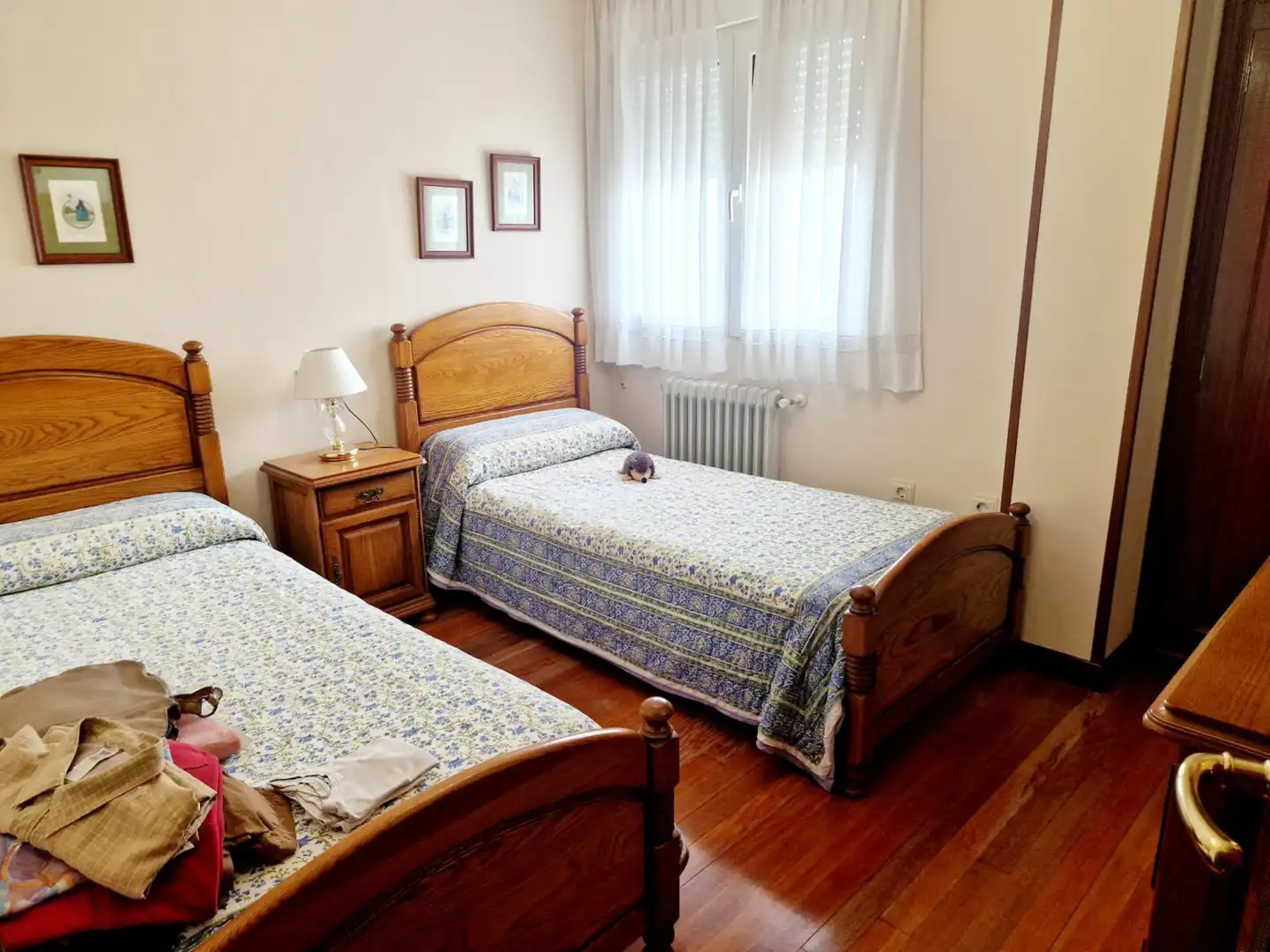 Habitación de Piso en venta en Avilés con Calefacción, Parquet y Terraza