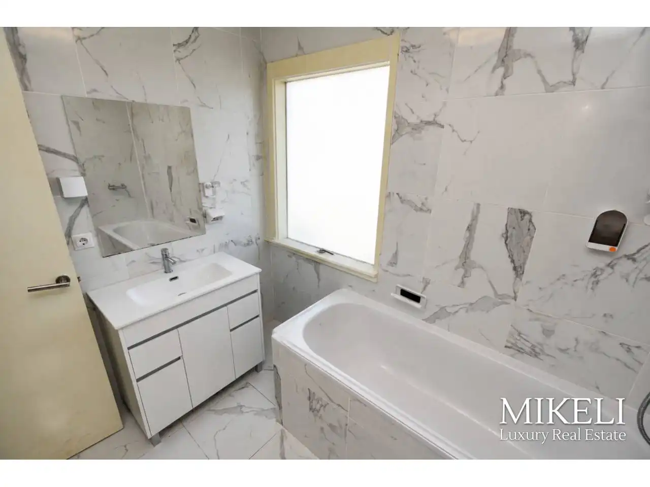 Baño de Casa o chalet en venta en Santander con Aire acondicionado, Calefacción y Jardín privado