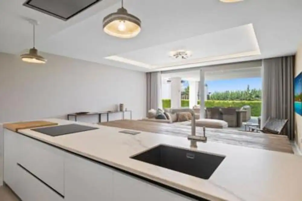 Wohnung mit Pool zum Verkauf in Nueva Andalucía, imagen 9