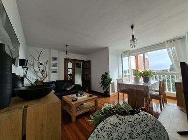 Pis amb ascensor en venda a Urbanización la Gruta 3