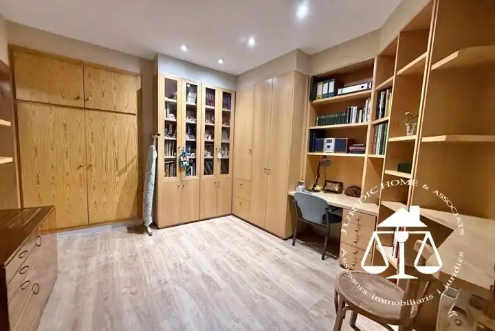 Detached homes for sale in Centre - Sant Oleguer