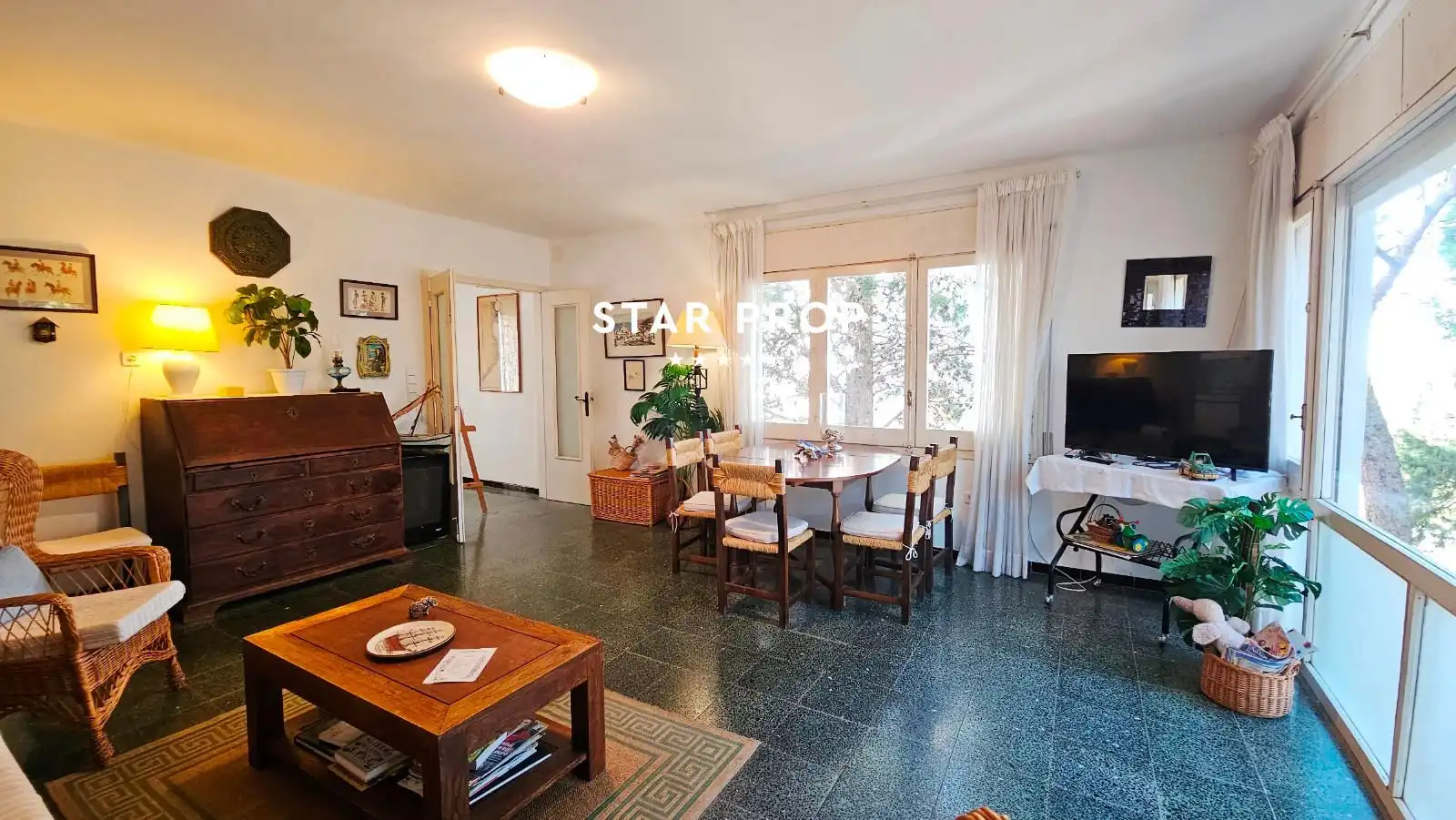 Sala de estar de Casa o chalet en venta en Llançà con Terraza, Trastero y Amueblado